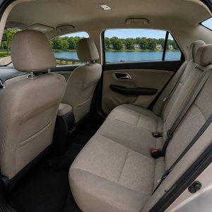 Chevrolet Equinox LS image 7